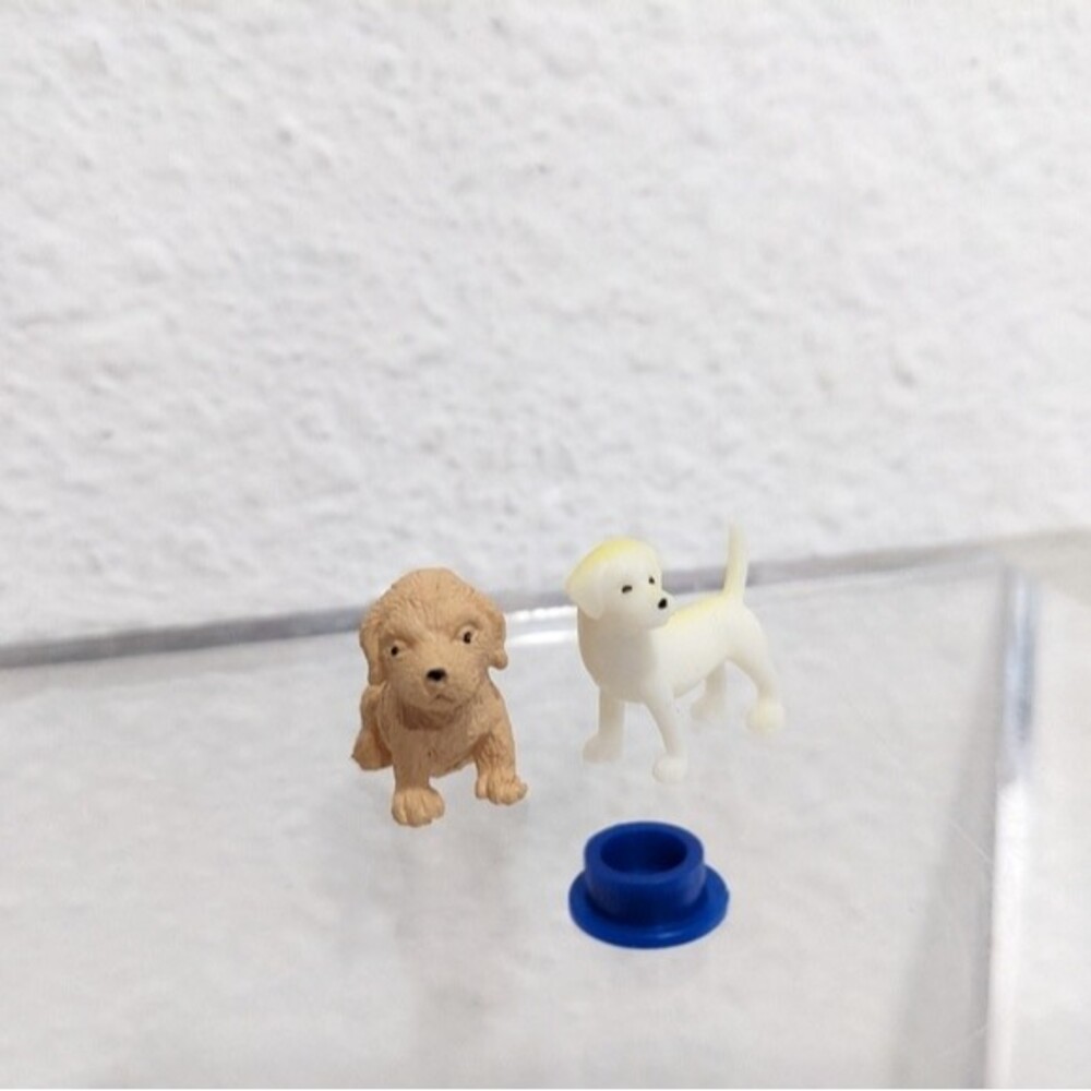 Breyer Pocket Box - Dogs - Picture 8 of 11